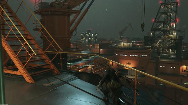 http://www.vgchartz.com/articles_media/images/phantom-pain-screen-comp-1.jpg